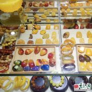 中国人工宝石之都:梧州